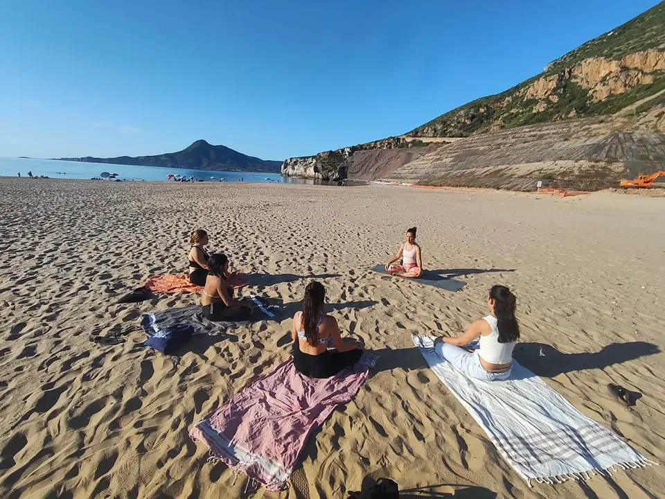 Pratica di yoga e riconnessione al corpo